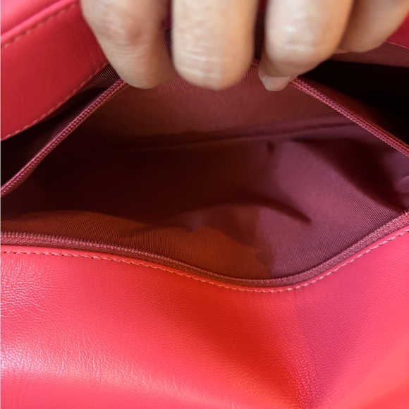 AUTHENTIC CHANEL 19, Large - Dark Rose - Picture 13 of 17